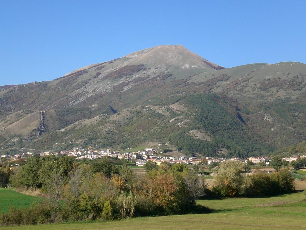 Fossato di Vico Santa Croceヴィラ エクステリア 写真