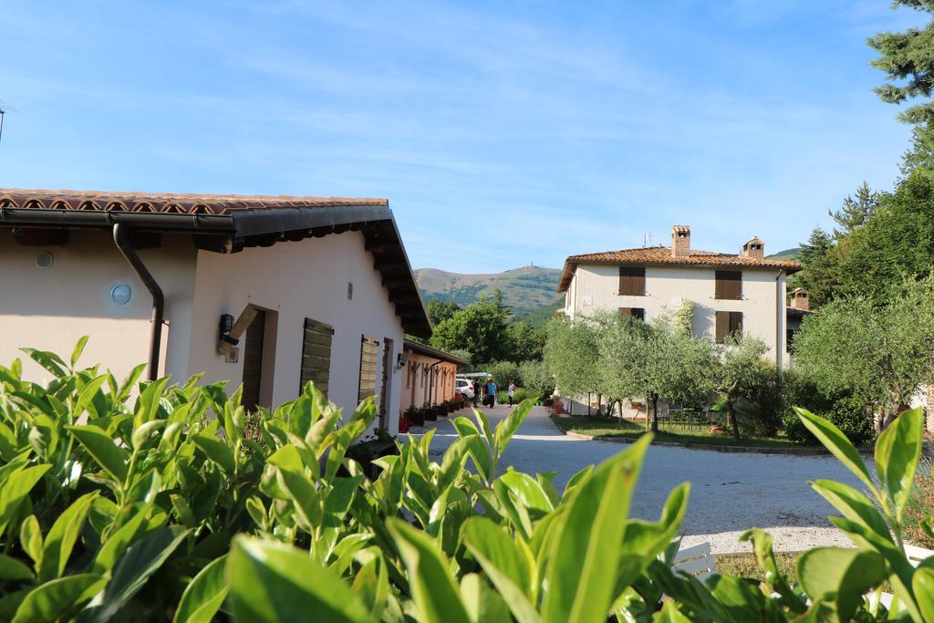 Fossato di Vico Santa Croceヴィラ エクステリア 写真